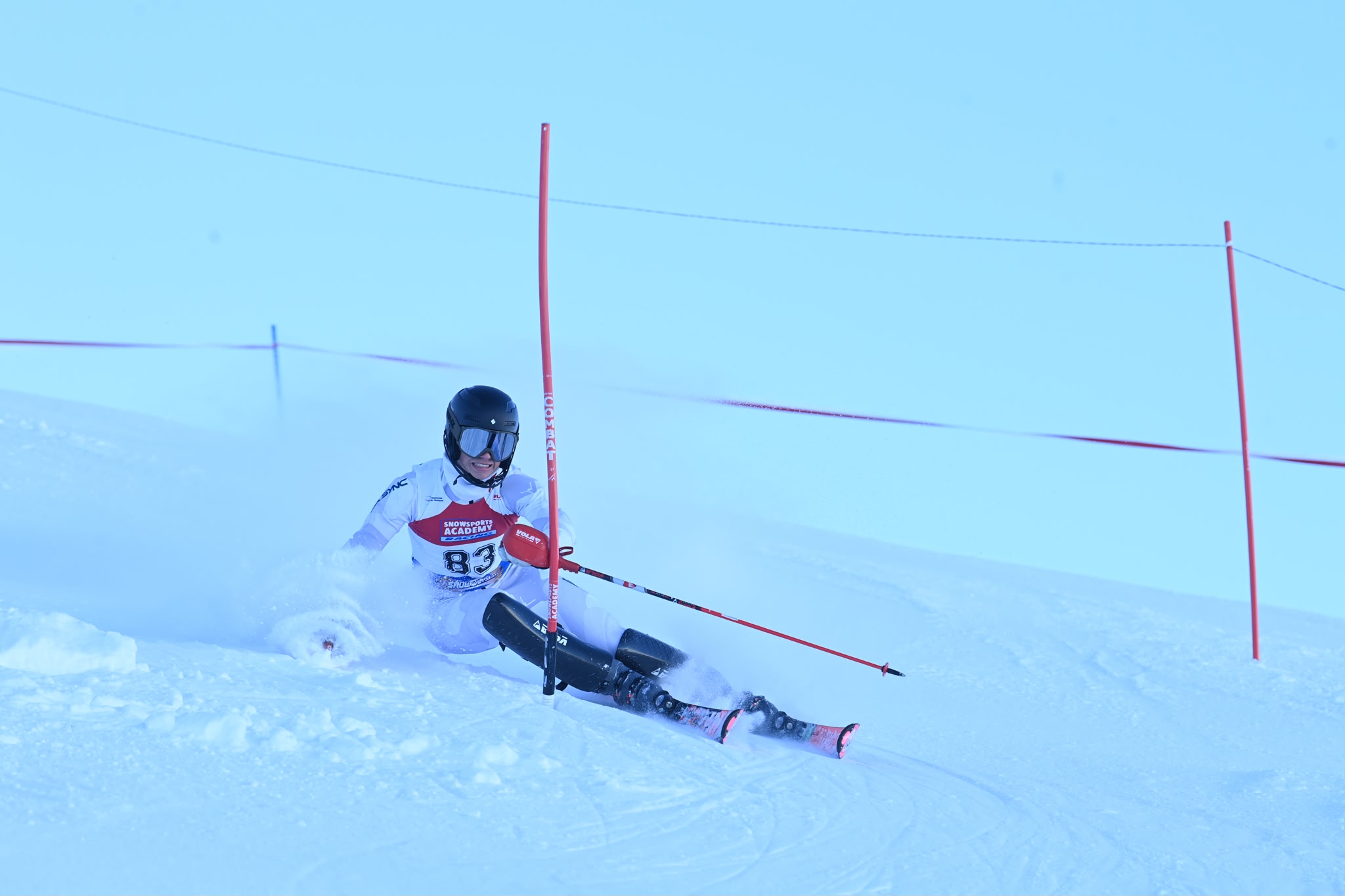 Tino carving through slalom
